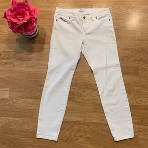 White Vineyard Vines Skinny Jeans